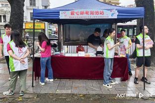 湖记：詹眉和里夫斯尽力了&其他人没有 等所有主力回来我们会更好